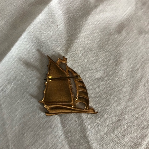 Vtg Niagara Falls Souvenir Brooch - Picture 3 of 10